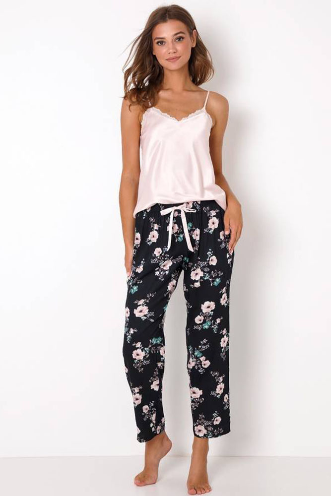 Aruelle. Neueste Kollektion von Pyjamas