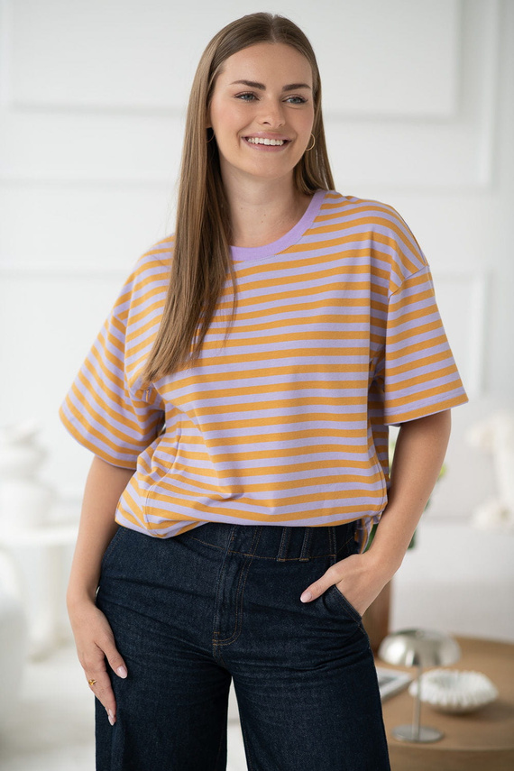 Mamahood Milk&Love Schwangerschafts- und Still-T-Shirt, honigfarbene und lila Streifen – bequem und stilvoll