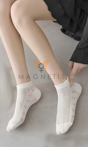 Damen Baumwoll-Füßlinge Magnetis CC-251102 ecru mit dezentem Muster