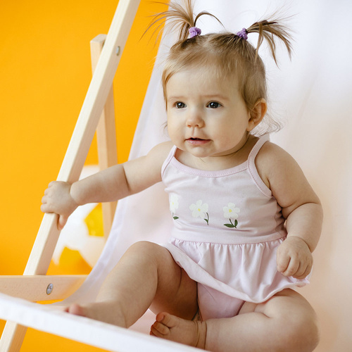 Meadow Bodysuit mit Eevi-Trägern – rosa