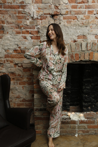 86632 Ines Damenpyjama mit Möwenblumen mit Reißverschluss