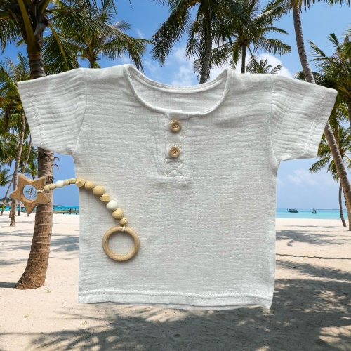 BL55102 Mamatti Weißes Musselin Polo-Shirt mit kurzen Ärmeln und Knöpfen