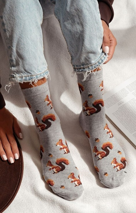 0200-185 Squirrel and Nuts Milena Damensocken – Baumwolle – helle Melange