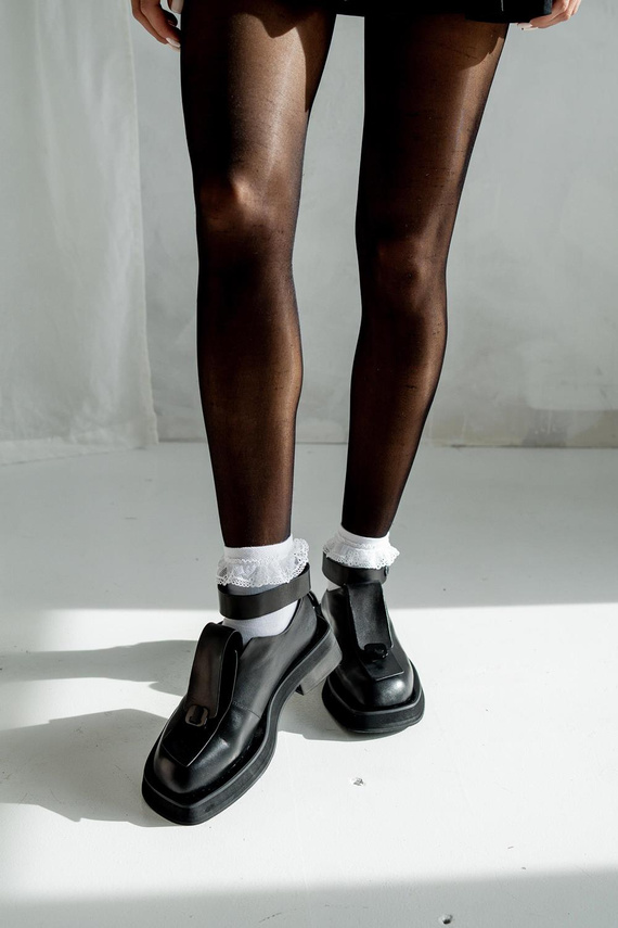 0897 Milena Damensocken mit Spitze - weiß 2