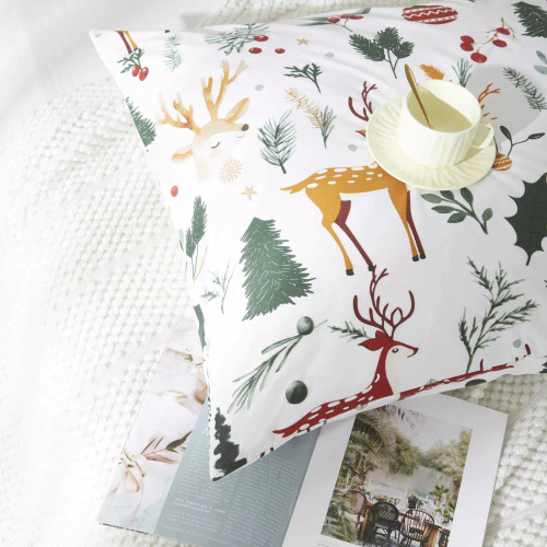 Weihnachtswald-Weihnachts-Mikrosatin-Weißbettwäsche I25 von Igli i Nitki – weich, glatt und langlebig