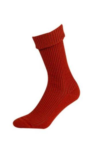 U84.139 Gestreifte Wollsocken für Damen von Wola – Terrakotta