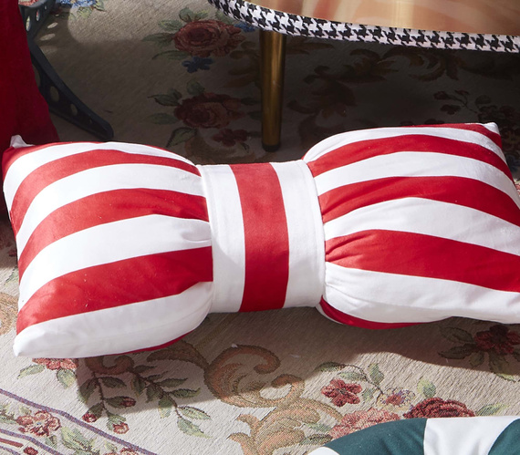 Weihnachtsschleifenkissen 30x50 Samt von Needle and Thread - Weihnachtsdekoration