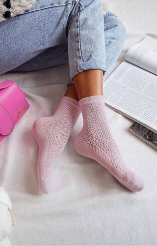 0989-006 Durchbrochene Damensocken Milena – Puderrosa