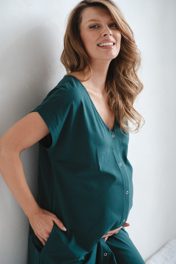 Geburts- und Stillnachthemd Born of Love Milk&Love mit Druckknöpfen green