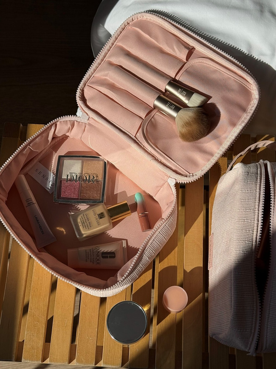 Kosmetiktasche Large Sensis – Elegant, Platz für Pinsel, Reißverschluss, Rippmaterial
