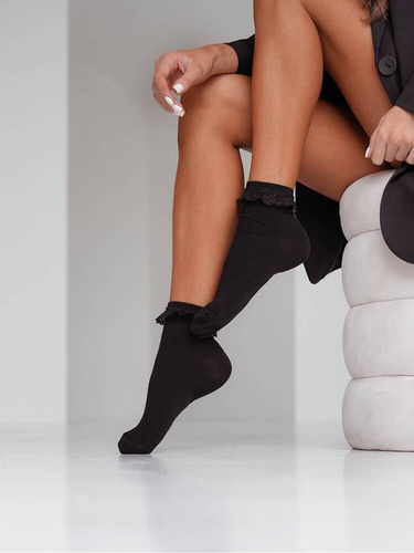 0897 Milena Damensocken mit Spitze - Schwarz