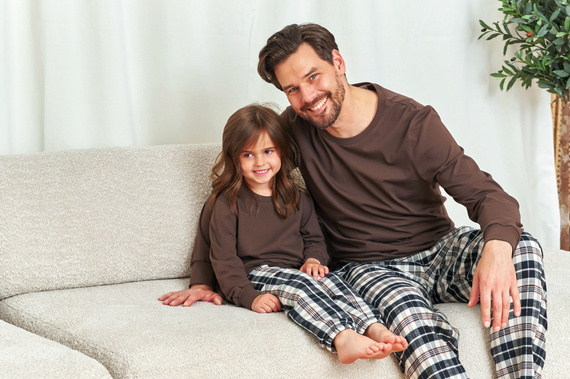 7335 Doctor Nap Kinderpyjama – Baumwolle und Flanell, Unisex, Brownie-Karomuster