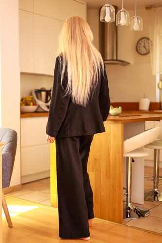 Emi - elegante Damenjacke, 95 % Baumwolle 5 % Elasthan | Polnische Marke Mirale – schwarz