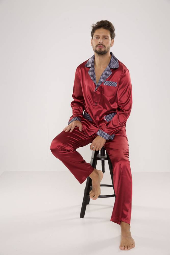 939 Pyjama aus kastanienbraunem Satin für Männer