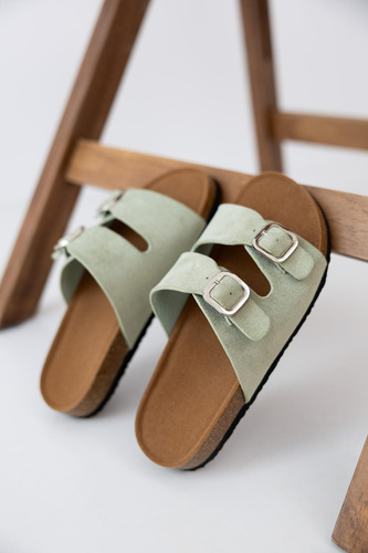 Damen Pantoletten Isola Sensis – verstellbare Riemen und EVA-Sohle