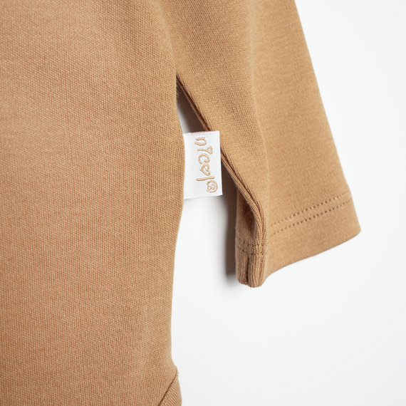 Nicol Olo 222100 karamellfarbenes Baby-Body mit langen Ärmeln