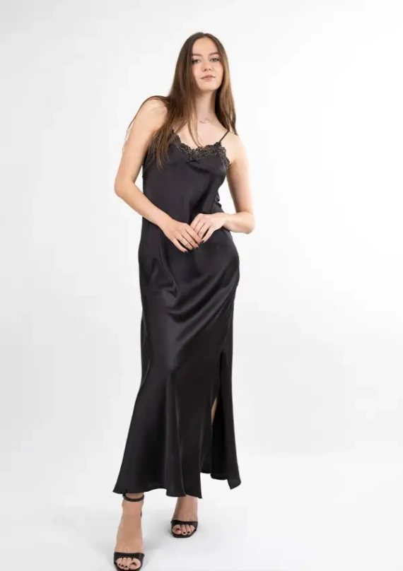 Rut Langer Satin-Petticoat schwarz Dkaren | elegantes Nachthemd mit Trägern