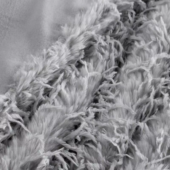 Adore Blanket, zottelige, pelzige Tagesdecke, Eurocurtains, Silber