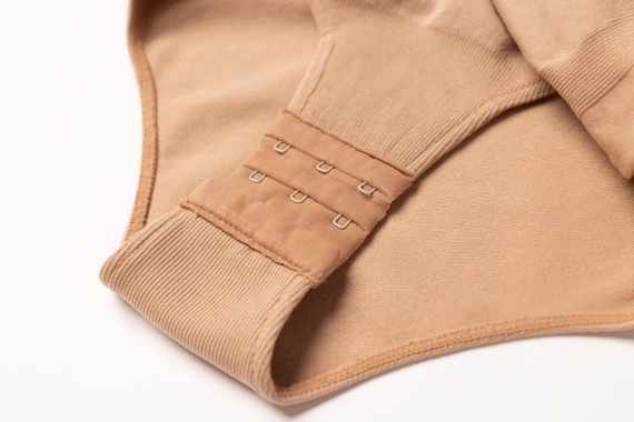 Modellierender Body „Mona“ in Beige