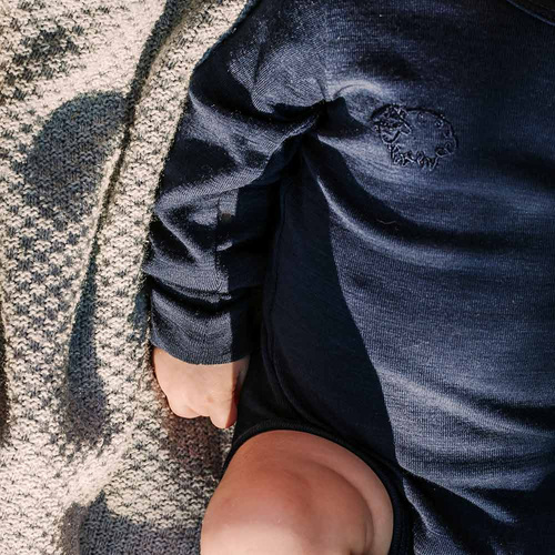 Merino Eevi Baby-Body mit Umschlag, Marineblau – 100 % Merinowolle, Thermoregulierung