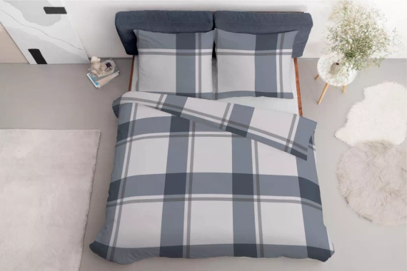 5218 Eine karierte Bettwäsche aus grauem Detexpol-Satin