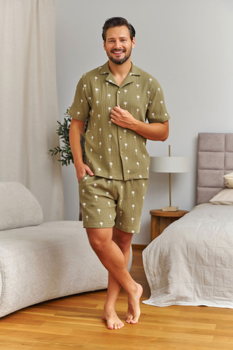 Herrenpyjama Doctor Nap 7417 Musselin Baumwolle – olivgrüne Hemd & Shorts