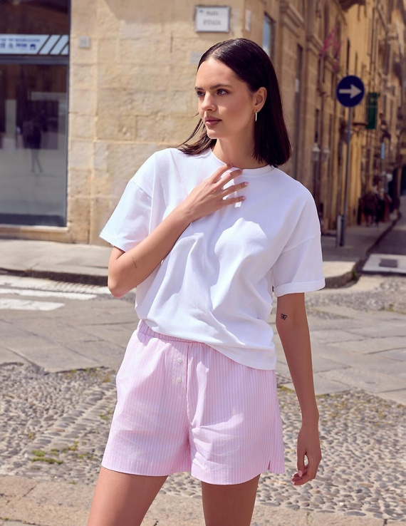 Damenpyjama Liora weiß-rosa aus Baumwolle und Leinen mit Shorts