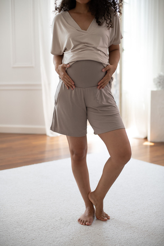 Milk&Love Moon kurze Umstands-Pyjama-Hose aus Bambus, beige