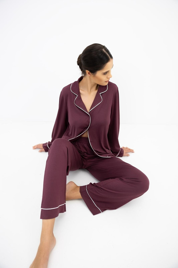 Sensis Vaya Damenpyjama 100% Viskose Dunkelblau mit Blumen und Knöpfen