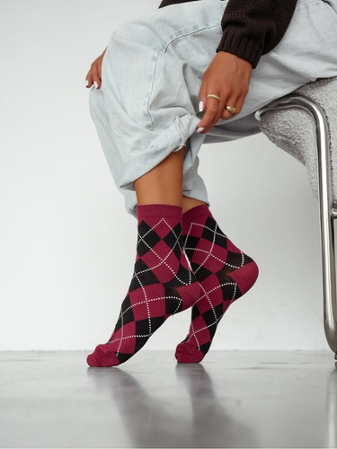 Socken 0200-195 Vintage Milena Rauten, bordeauxrot – Baumwolle, bunter Aufdruck, flache Nähte
