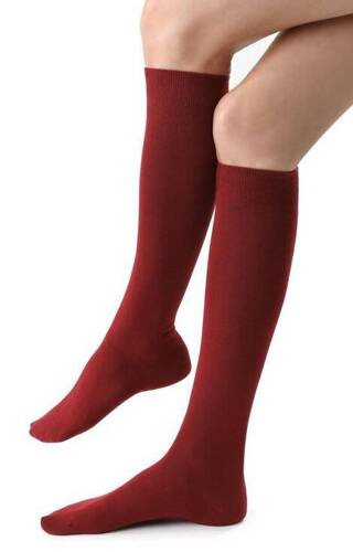 Art.072 Glatte Damen-Kniestrümpfe Steven – 162 Burgunderrot