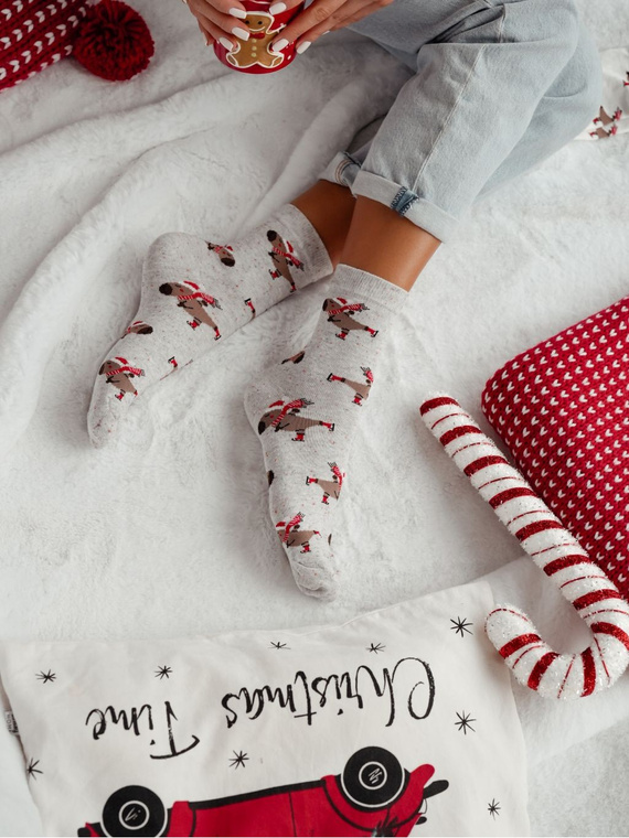 1283.041 Capybara auf Schlittschuhen Milena Socken – Damen-Weihnachtssocken, Hellmeliert