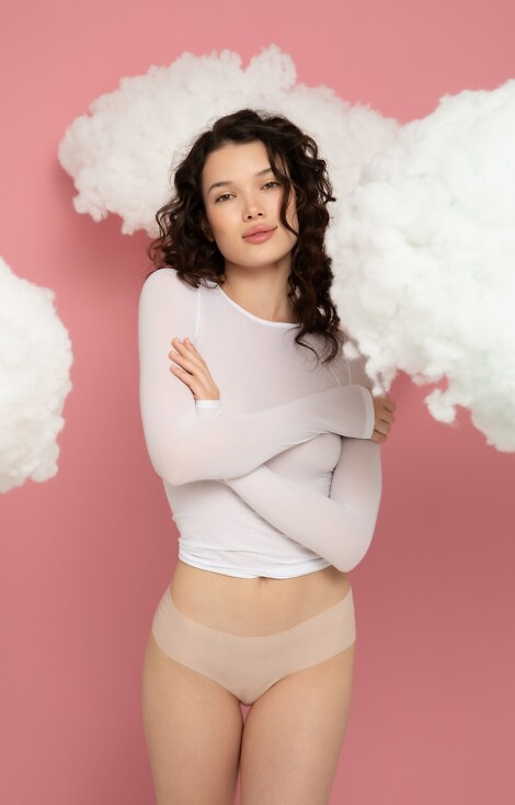 Mousse Classic Julimex – beige – nahtloses Damenhöschen, ultraleicht, unsichtbar unter der Kleidung