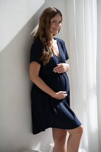 Aurora Milk&Love Umstands- und Stillnachthemd, marineblau – Baumwolle, mit Knöpfen, polnische Produktion