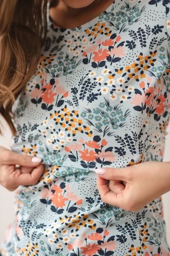 Milk Shirt Still- und Umstandsbluse mit kurzen Ärmeln Milk&Love Wiese auf Blau