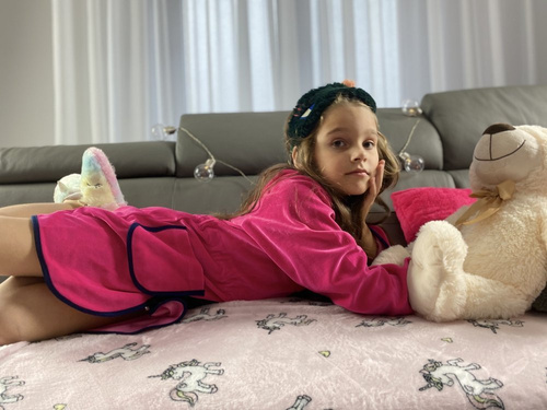 374 / 375 Desiree Baby Bademantel - Himbeere