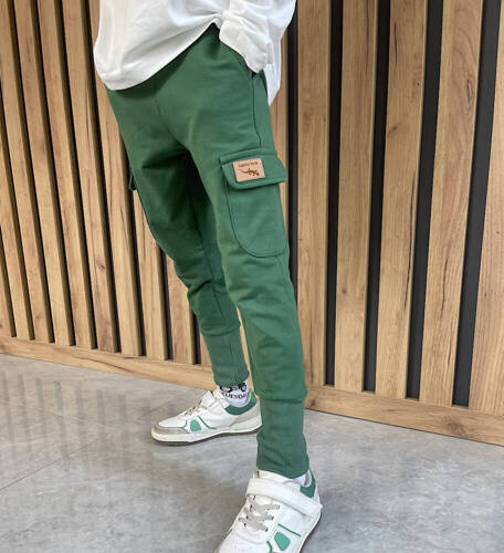 KAR-0042/ZIE Cargo-Jogginghose für Jungen Lagarto Verde grün