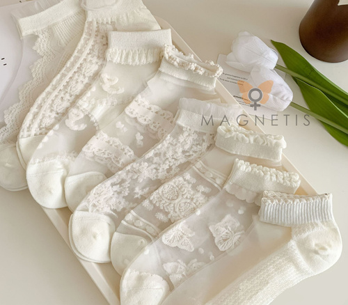 Damen Baumwoll-Füßlinge Magnetis CC-251106 ecru mit zartem Muster