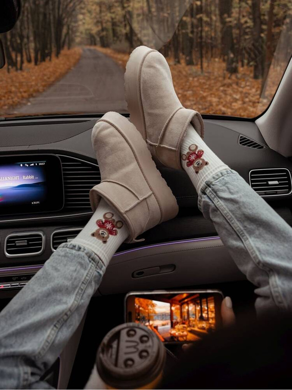 0200-132 Teddybär im Pullover Weihnachts-Milena-Damensocken – ecru