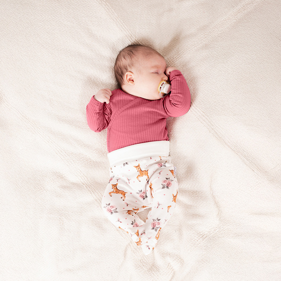 216009 Lala Nicol Baby-Schlafanzug – 100 % Baumwolle, Hirsch- und Rosendruck