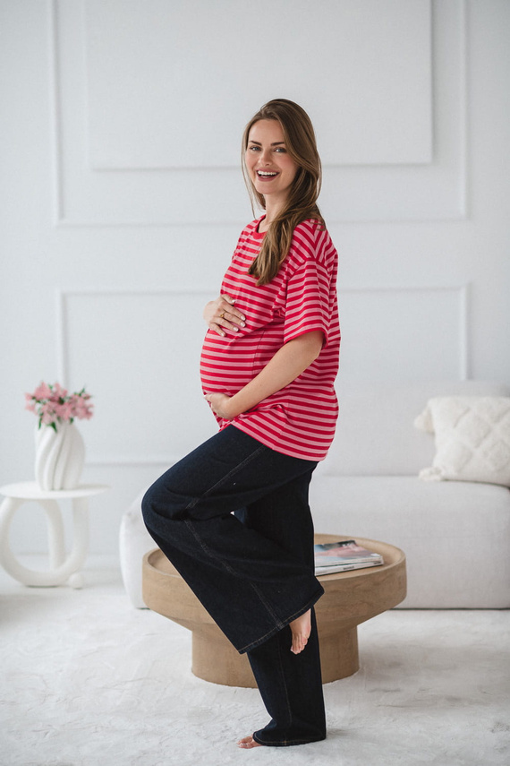 Mamahood Milk&Love Schwangerschafts- und Still-T-Shirt, rot-rosa gestreift – bequem und stilvoll