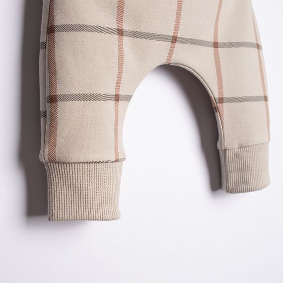 221273 Kiku Nicol beige Baby-Jogginghose mit Knöpfen