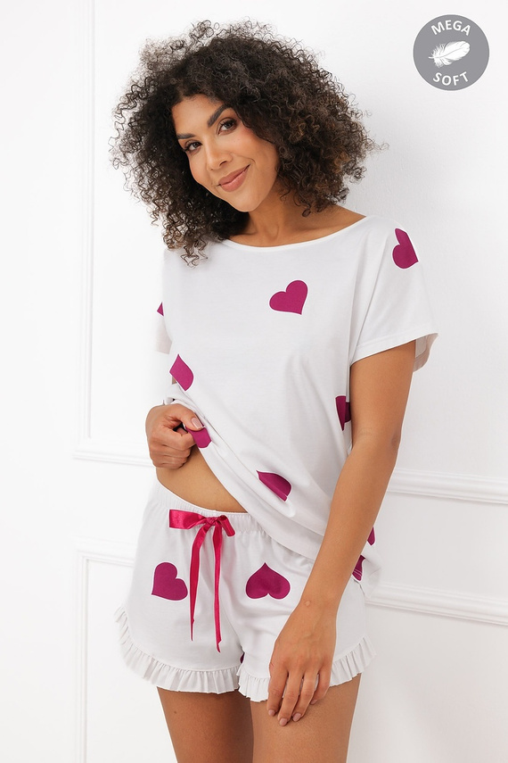 Italian Fashion Soul Damenkurzpyjama Mega Soft ecru mit bordeauxroten Herzen