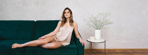 Touch Damen Schlafanzug slim fit, kurze Shorts Italian Fashion - beige