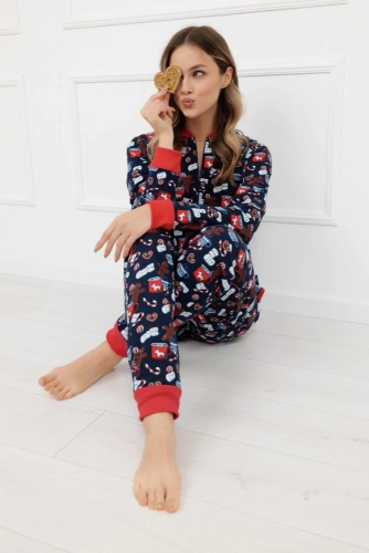 Damen-Schlafoverall Makala BIS Italian Fashion – Baumwoll-Pyjama mit langen Ärmeln und Hosen, weihnachtliches Muster