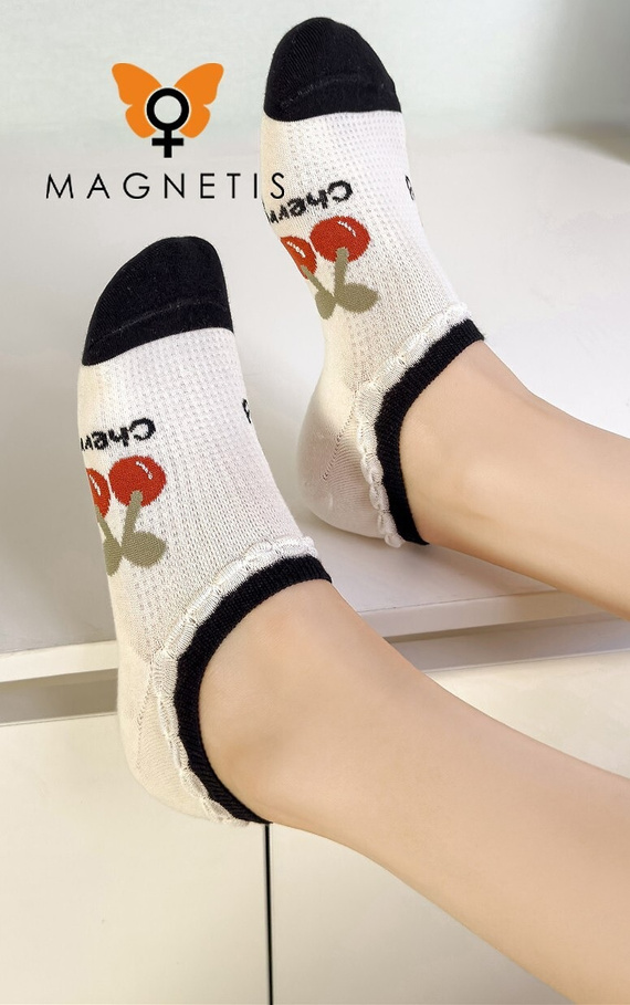 CO241113 Magnetis Kirschen-Socken für Damen – 1 Ecru