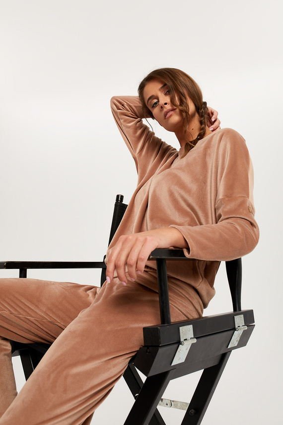 Juga Women's Long Set. ärmel, Länge. hose Italian Fashion - beige