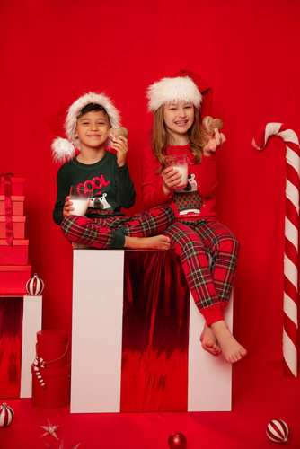 Tess Kinderpyjamas Italian Fashion - rot/print 