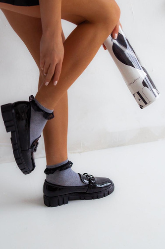 0897 Milena Damensocken mit Spitze – helle Melange 1 – schwarze Spitze