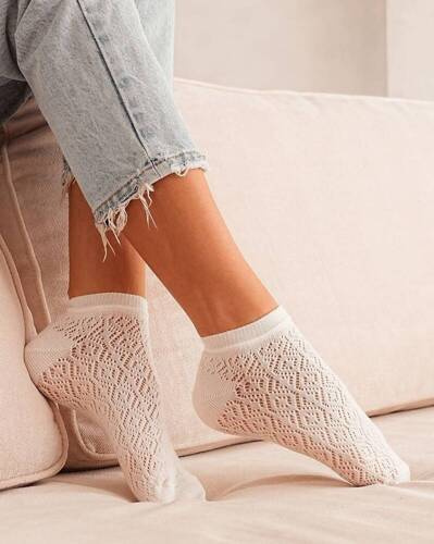 1504-002 Durchbrochene Damenfüße Milena – ecru